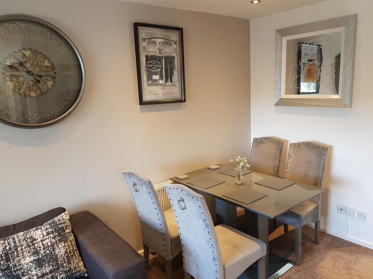 Holiday home On Windermere, Lovely For 4 With Parking Bowness-on-Windermere