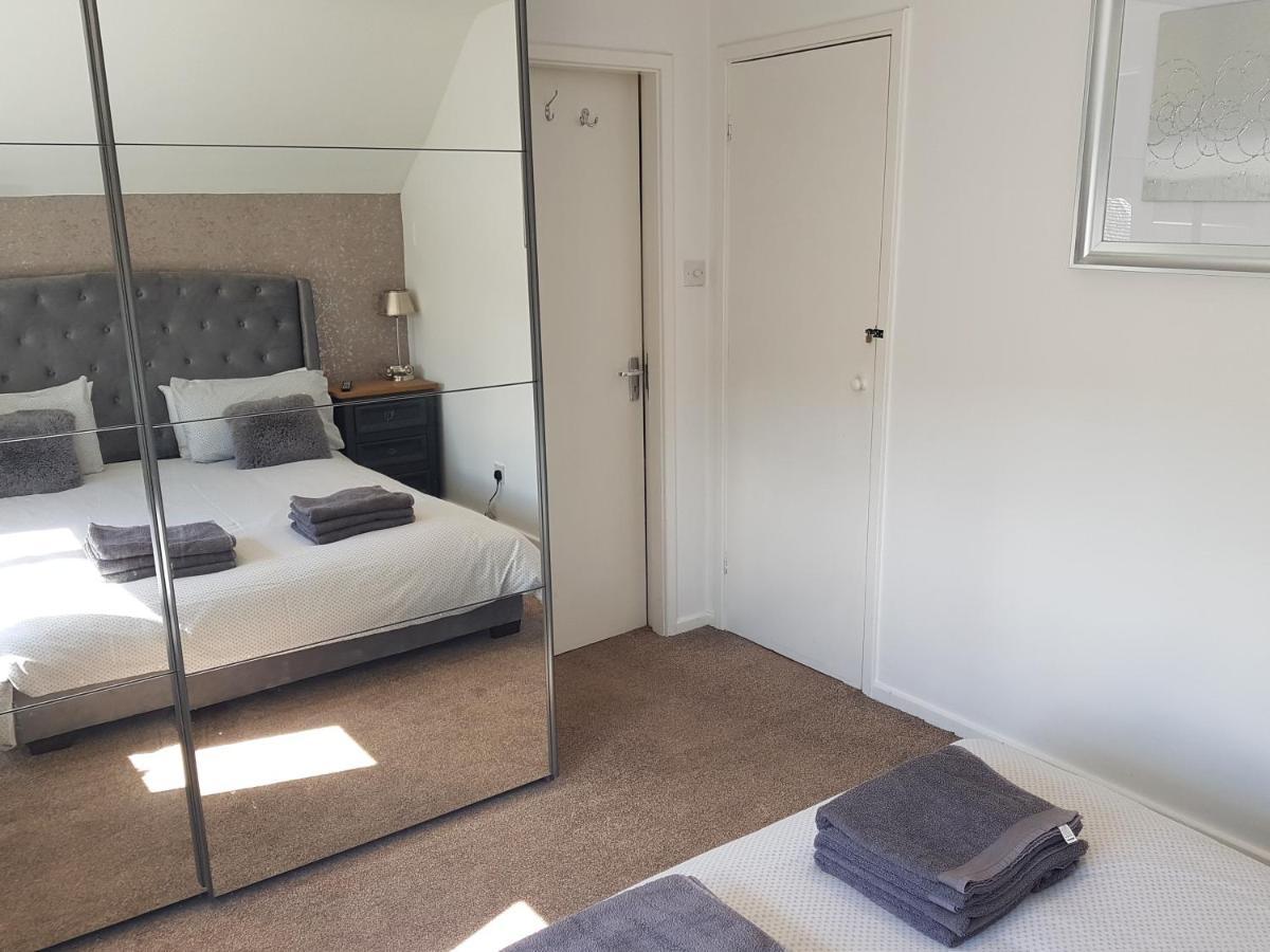On Windermere, Lovely For 4 With Parking * Bowness-on-Windermere
